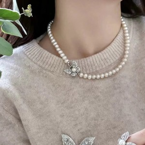 Collier en perles baroques rétro 2025 avec une touche haut de gamme, collier pendentif clavicule de luxe léger, accessoire de mode - Product Image 4