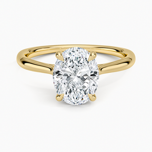Elegante Anillo de Compromiso Solitario de Moissanita con Corte Ovalado en Oro Blanco, con Detalle de Hoja, Joyería Nupcial Clásica - Product Image 1