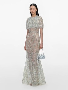 Robe de soirée sirène pour femme en dentelle brodée à la main, vert menthe, avec cape perlée et sequins, broderie florale et maille transparente - Product Image 3