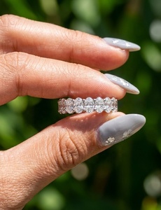 Anillo de Eternidad con Diamantes de Corte Ovalado, Oro Sólido de 10K, Anillo de Boda de Eternidad Completa, Diamante Moissanita, Fabricante de Joyería Personalizada - Product Image 1