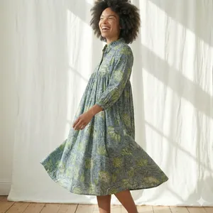 Robe midi décontractée en coton ample à imprimé floral fait main style bohème chic avec col en V et manches 3/4 pour femme - Product Image 2