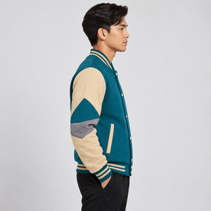 เสื้อแจ็คเก็ตวาร์ซิตี้สำหรับผู้ชาย ให้ความสบายที่ยืดหยุ่น วัสดุพรีเมียม และโครงสร้างที่เชื่อถือได้ เหมาะสำหรับไลฟ์สไตล์สตรีทแวร์และการใช้งานในชีวิตประจำวัน - Product Image 3