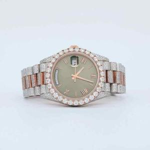 Reloj Unisex de Lujo, Moderno, de Dos Tonos, con Esfera Azul Completamente Adornada con Diamantes Moissanite VVS, Estilo Hip Hop Personalizado, Correa de Acero Inoxidable, Analógico - Product Image 4