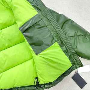 Chaqueta Acolchada con Cambio de Color Reactivo al Calor, Chaqueta de Invierno Personalizada, Ropa de Calle Unisex de Moda - Product Image 4