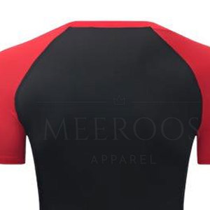 Rashguard OEM personnalisé avec logo, vêtement de compression à marque privée, haut d'entraînement antidérapant à compression lombaire, Rashguard classé parmi les meilleurs - Product Image 4