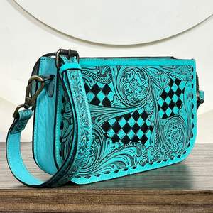 Sac à bandoulière en cuir véritable fait main, motif damier, prix usine 2026, idéal pour un usage quotidien - Product Image 4