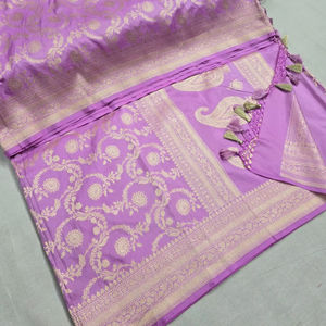 sari de seda con diseño Buta Jaal y técnica Meenakari - Product Image 1