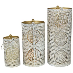 Ensemble de 3 lanternes en métal avec motif découpé pour la décoration de la maison - Product Image 5