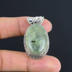 Colgante de Plata de Ley 925 hecho a mano, colgante de piedras preciosas de Prehnita, joyería de plata hecha a mano, joyería de Prehnita, regalo para su madre - Product Image 1