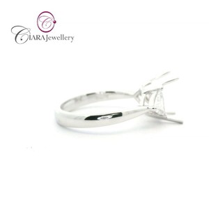 18K AU750 CLASSIQUE OR BLANC DIAMANT NATUREL 8x6MM FORME ÉMERAUDE TROIS PIERRES MONTAGE DE BAGUE pour MARIAGE ET ANNIVERSAIRE - Product Image 4