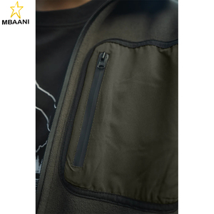 Chaqueta de Forro Polar Reversible The Rogue, Versátil, con Forro Polar de Doble Cara, Cremalleras Resistentes al Agua y Orificios para los Pulgares - Product Image 3