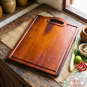 เขียงไม้กระถินณรงค์เกรดพรีเมียม ลายไม้ธรรมชาติ สไตล์เรียบง่าย สำหรับครัวสมัยใหม่ - Product Image 6