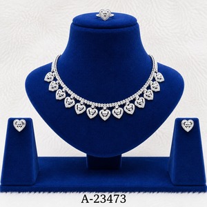 Juego de Joyería Nupcial MOLL JEWELLERS con Diseño Floral, Chapado en Plata, Aleación con Circonitas, Collar, Aretes y Anillo, Estilo Moderno para Bodas - Product Image 3