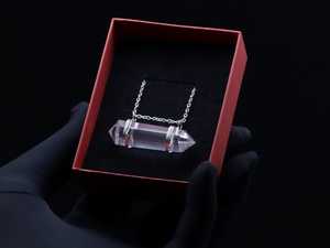 Colgante de Cristal de Cuarzo Transparente de Doble Punta, Colgante Curativo, Plata de Ley 925, Joyería Energética Delicada - Product Image 5