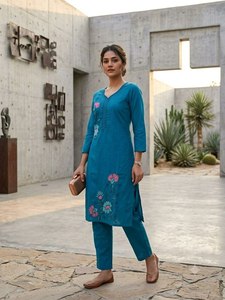 Conjunto de Kurti y Pantalón Bordado de Algodón Puro Premium Sin Arrugas NOIIR PIGEON, Ropa Étnica Transpirable para Mujer para Todas las Temporadas - Product Image 2