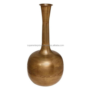 แจกันและกระถางทองเหลืองคอยาวสไตล์อเมริกันสำหรับตกแต่งบนโต๊ะในห้องนั่งเล่นของตกแต่งงานแต่งงานหรูหราปรับแต่งได้ - Product Image 1