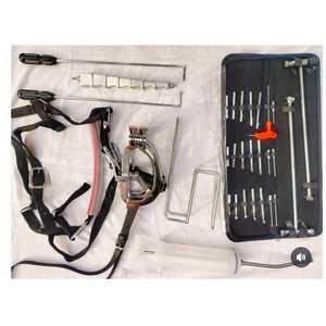 Kit dentaire équin personnalisé McPherson : Spéculum, écarteur buccal et seringue pour soins vétérinaires des chevaux et des poneys - Product Image 1