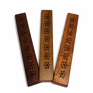 Plateau à encens en bois parfumé - Motif de fleur de lotus pur - Product Image 1
