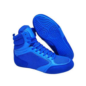 Chaussures de boxe légères, durables, respirantes, semelle flexible, idéales pour l'entraînement de vitesse et la technique de jeu au ring. - Product Image 1