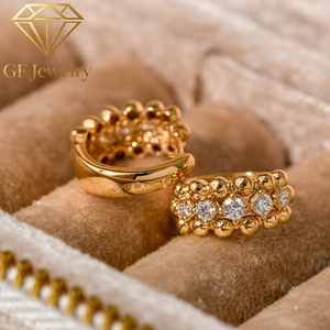 Pendientes de Aro Huggie con Cuentas de Oro Sólido de 18K, Diamantes Redondos Cultivados en Laboratorio, Joyería Fina para Mujer, Banquete - Product Image 4