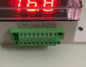 Pantalla LED Industrial de Temperatura y Humedad para Centro de Datos – Modbus RTU – OEM Disponible |   AT-THMS3.1 - Product Image 3