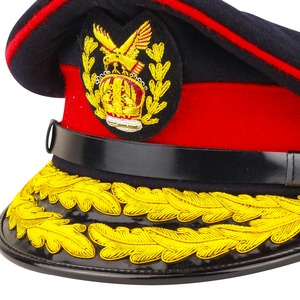 Casquette Premium Brodé Rouge et Noir à Visière Dorée, Chapeau Formel Personnalisé en Gros 100% Coton Respirant pour l'Été - Product Image 2