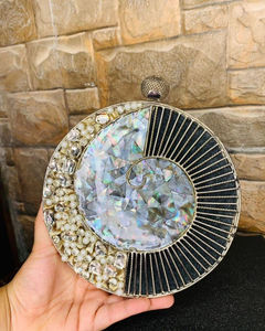 Pochette de luxe en nacre faite à la main de l'Inde sac de soirée parfait pour la dame de la mode à vendre - Product Image 4