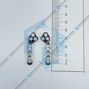 Placas de Bloqueo TPLO de Alta Calidad, Tamaño Estándar de 2.4mm, Juego de 2 Piezas, Precontorneadas, Estilo Voi 316L, para Cirugía Veterinaria en Gatos y Perros - Product Image 6