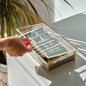 Caja de Joyería Vintage de Vidrio y Latón con Diseño Grabado, Tamaño Personalizado, Almacenamiento de Calidad Premium para Joyería al por Mayor - Product Image 4