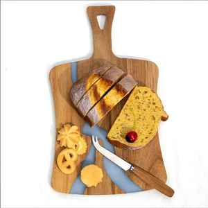 Planche à découper de qualité supérieure en bois et résine, écologique, polie à la main, avec logo personnalisé pour couper les fruits, les légumes et le fromage - Product Image 5