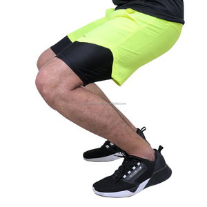 Shorts de sport pour hommes de haute qualité, respirants, pour l'entraînement, la course à pied, décontractés, teinture unie, polyester/coton, compression, séchage rapide - Product Image 3