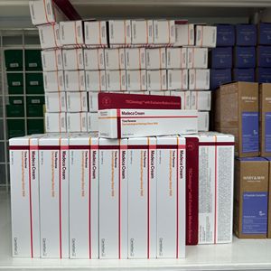 Soins de la peau coréens pour crème hydratante de nuit au DNA de saumon PDRN avec niacinamide 50ml - Product Image 4