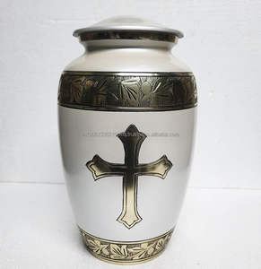 Urna Funeraria de Aluminio Estilo Americano para Cenizas Humanas y de Mascotas, Cruz Blanca Grabada, Personalizable, Venta al Por Mayor - Product Image 3