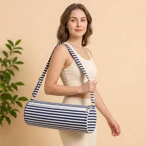 Sac de transport pour tapis de yoga imprimé floral fait main avec bandoulière réglable, sac fourre-tout réutilisable pour le fitness, la gym, le Pilates et les voyages pour femmes - Product Image 5