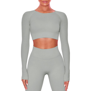 Ensemble de yoga bleu 2 pièces : haut court à col rond et manches longues, short taille haute, couleur unie, en Spandex et Polyester respirant - Product Image 5