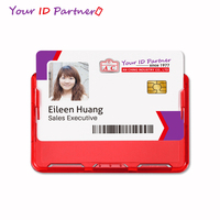 Porte-badge rigide horizontal rouge à deux cartes