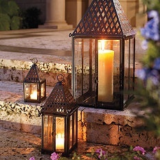 Lámpara de Metal Decorativa para Velas, Portavelas Colgante Rústico y Elegante, Diseño Decorativo para el Hogar y Festividades - Product Image 1