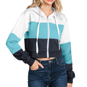 Vente en gros de sweats à capuche courts pour femmes avec doublure en polaire personnalisée, 100% coton, logo noir, streetwear d'hiver, sweats à capuche courts pour femmes - Product Image 1