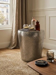 Mesa de Centro Redonda Moderna de Aluminio para el Hogar, 60 cm de Diámetro, Diseño Industrial, Mueble de Metal Hecho a Mano para Sala de Estar - Product Image 5