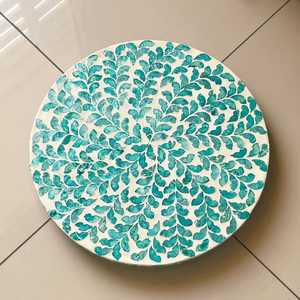 Bandeja Giratoria Premium de Nácar con Incrustaciones de Concha Hechas a Mano, Organizador Giratorio para Decoración Moderna del Hogar y Mesa - Product Image 6
