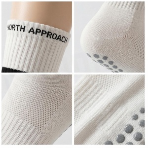 Chaussettes North Approach en coton blanc respirant avec imprimé lettres pour adultes, idéales pour le printemps et les tenues décontractées - Product Image 4