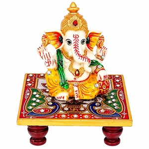 Nouvel Arrivage 2026 Choki en Marbre de Makrana Fait Main avec Statue du Dieu Ganesh Ji, Motif Paon et Pierres Précieuses, Choki pour Diwali - Product Image 1