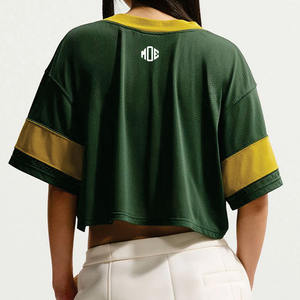 T-shirt court tendance pour femme, style streetwear, col en V oversize, manches courtes, en maille, inspiré du maillot de football américain, personnalisable, vente en gros - Product Image 6