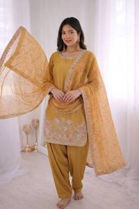 Floral Embroidered <b>Kurta</b> and Pants Set <b>Women</b> Ankle-Length Regular Fit Indian Pakistani Wedding Party Outfit - Product Image 3