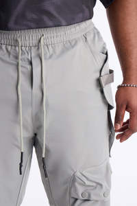 Wholesale Men <b>Light</b> Gray Utility Cargo Pants Technical Woven Zipper Leg Streetwear Trouser Supplier Men's Pants & Trousers - Product Image 4