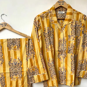 Ensemble de pyjama coordonné pour femmes Naaz Textile, imprimé à rayures de tigre, vêtements de détente et de sommeil décontractés d'été, chemises de nuit en coton doux et respirant - Product Image 1