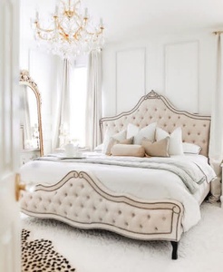 <b>Antique</b> Royal Classic King Size Bedroom Set Hand Curved Villa Bedroom Set With Green Fabric Front Bench Elegant Bedroom Set - Product Image 2