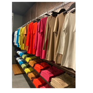 T-shirt pour homme en coton 100% bio, col rond, streetwear, design personnalisé de logo de luxe, impression sérigraphique, provenant du Bangladesh. - Product Image 2