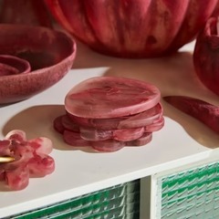 Sous-verres en résine multicolores faits à la main, élégants et modernes, avec logo personnalisé, pour la décoration de tables de mariage et de banquets, emballage personnalisé, en stock - Product Image 3