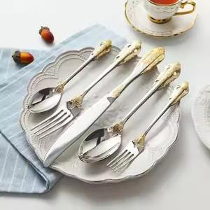 Juego de Cubiertos de Acero Inoxidable Ecológicos de Lujo para el Regreso a Clases y Eventos de Catering - Cubertería Moderna y Elegante - Product Image 2